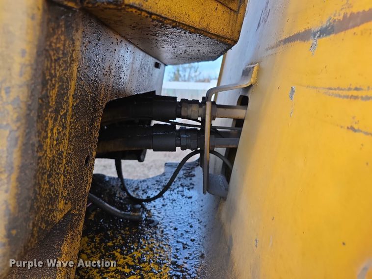 image for item FI0744 1970 Caterpillar 920 wheel loader