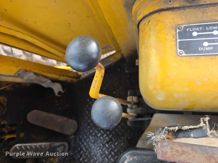 image for item FI0744 1970 Caterpillar 920 wheel loader