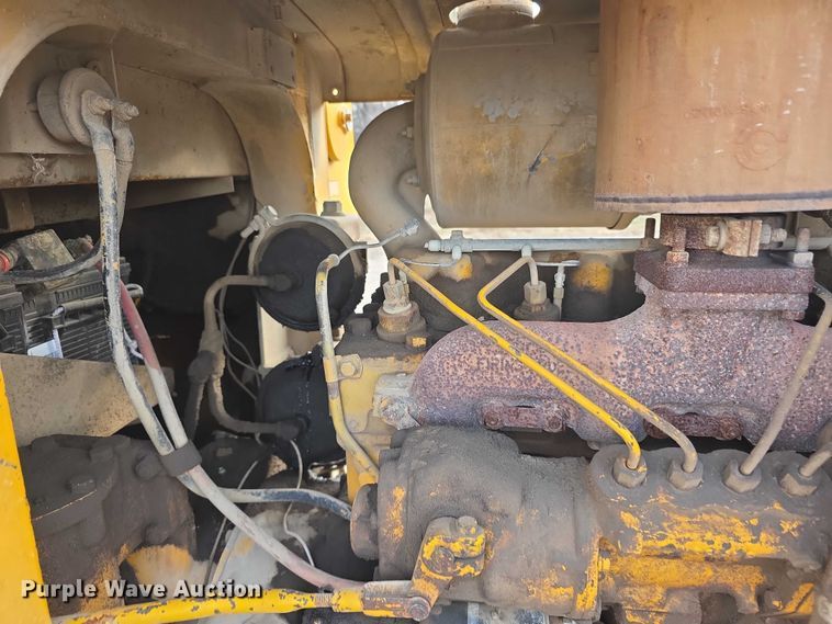 image for item FI0744 1970 Caterpillar 920 wheel loader