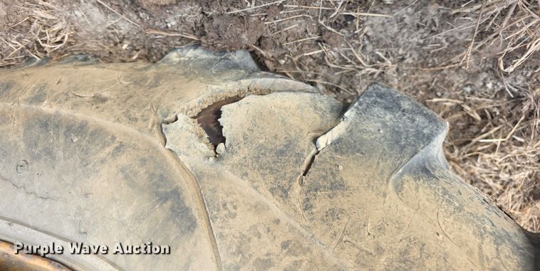 image for item FI0744 1970 Caterpillar 920 wheel loader