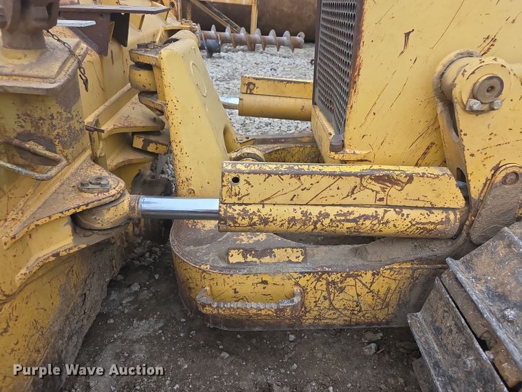 image for item FI0746 Komatsu D61EX dozer