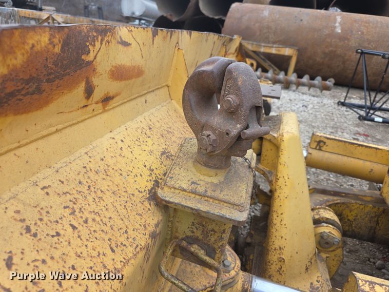 image for item FI0746 Komatsu D61EX dozer