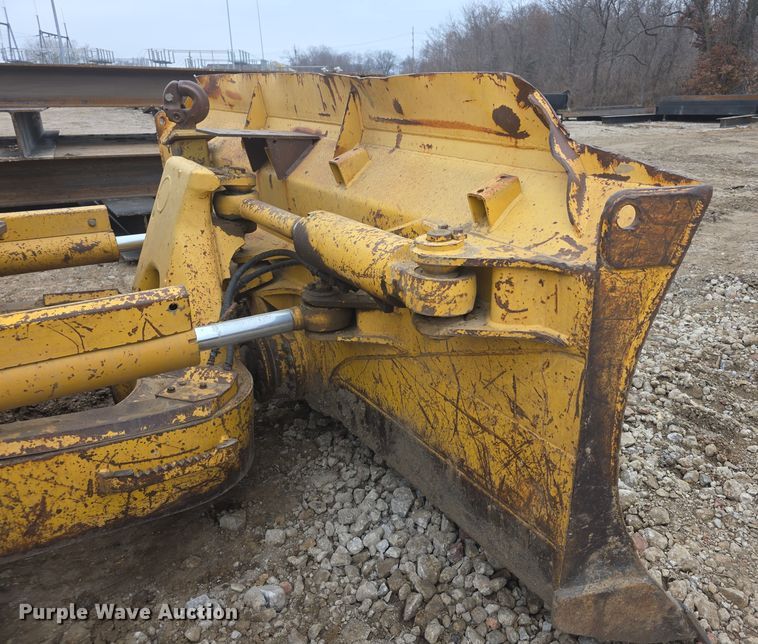 image for item FI0746 Komatsu D61EX dozer