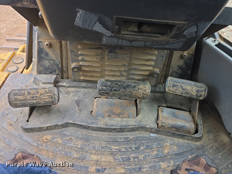 image for item FI0746 Komatsu D61EX dozer