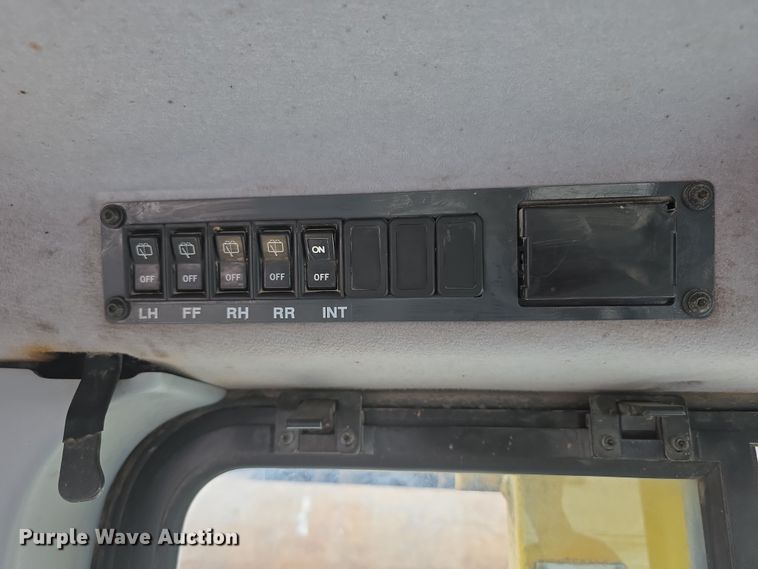 image for item FI0746 Komatsu D61EX dozer