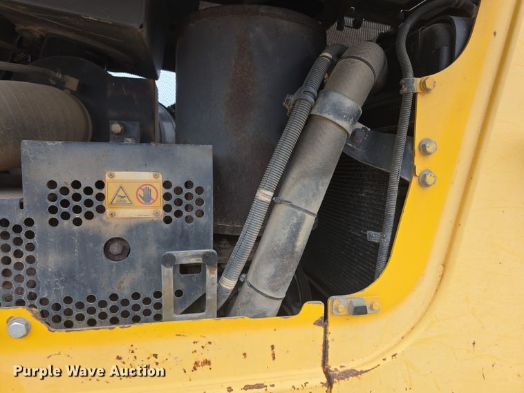 image for item FI0746 Komatsu D61EX dozer