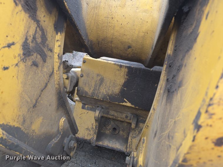 image for item FI0747 2003 Caterpillar 973C track loader