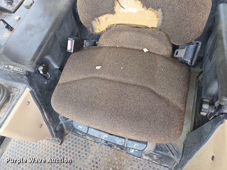 image for item FI0747 2003 Caterpillar 973C track loader