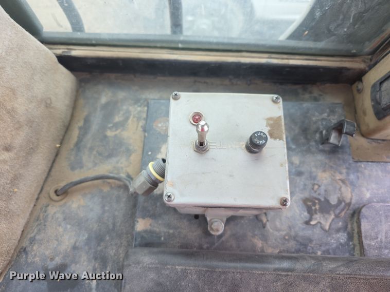 image for item FI0747 2003 Caterpillar 973C track loader