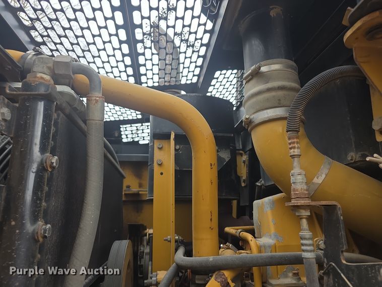 image for item FI0747 2003 Caterpillar 973C track loader