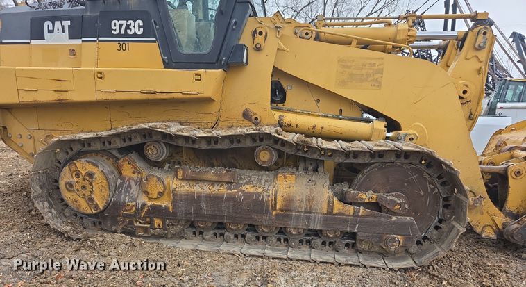image for item FI0747 2003 Caterpillar 973C track loader