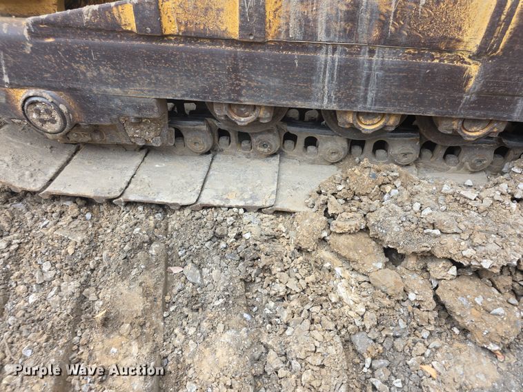 image for item FI0747 2003 Caterpillar 973C track loader