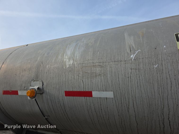 image for item FI0749 1975 Fruehauf TAGF2FSF tank trailer