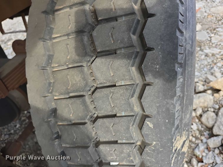 image for item FI0749 1975 Fruehauf TAGF2FSF tank trailer