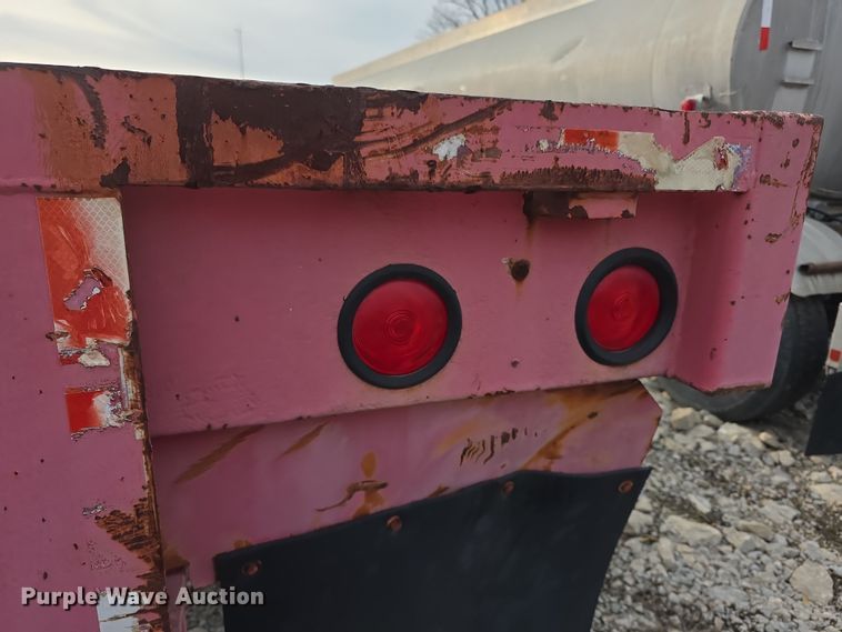 image for item FI0750 1980 Great Dane GPS42 flatbed trailer