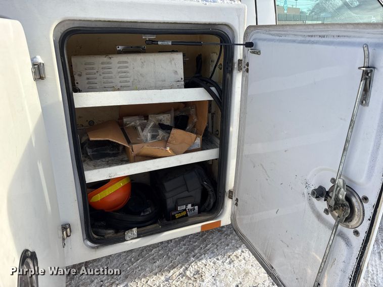 image for item FK1045 2015 Ford F450 utility / service truck