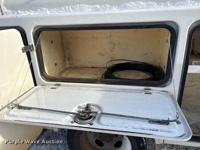 image for item FK1045 2015 Ford F450 utility / service truck