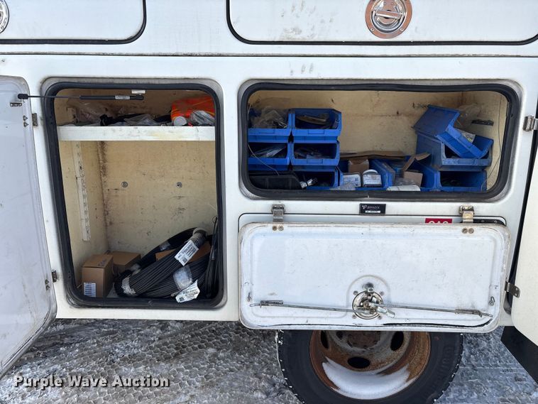 image for item FK1045 2015 Ford F450 utility / service truck