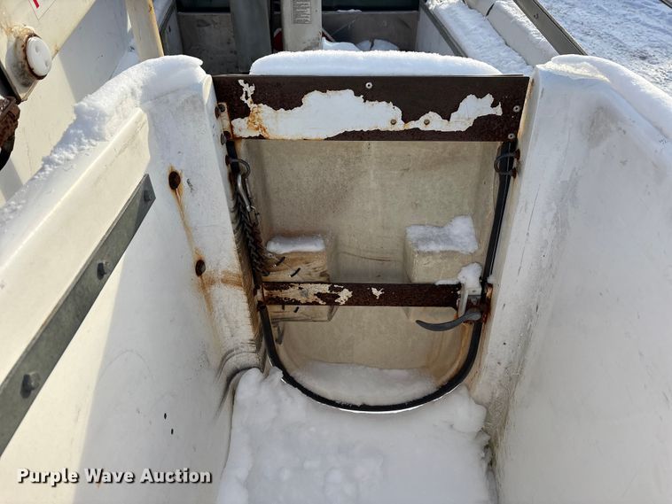 image for item FK1045 2015 Ford F450 utility / service truck