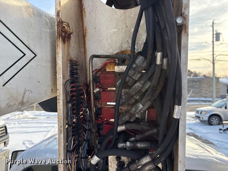 image for item FK1045 2015 Ford F450 utility / service truck