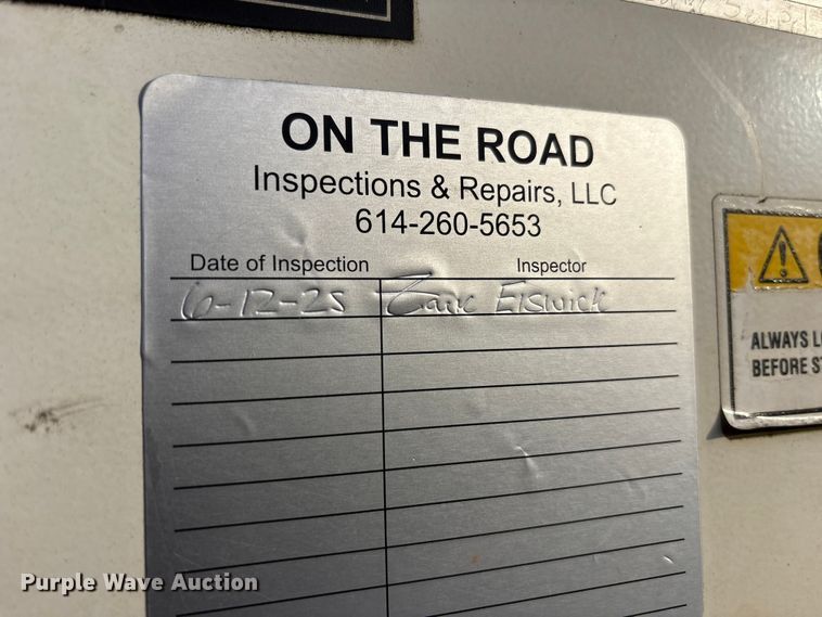 image for item FK1045 2015 Ford F450 utility / service truck