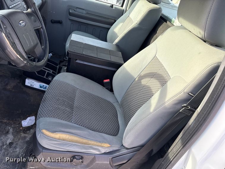 image for item FK1045 2015 Ford F450 utility / service truck