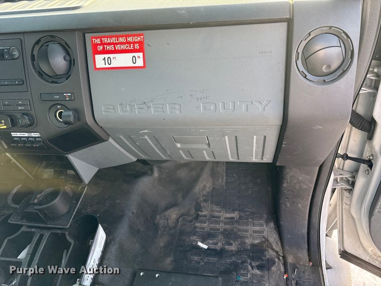 image for item FK1045 2015 Ford F450 utility / service truck