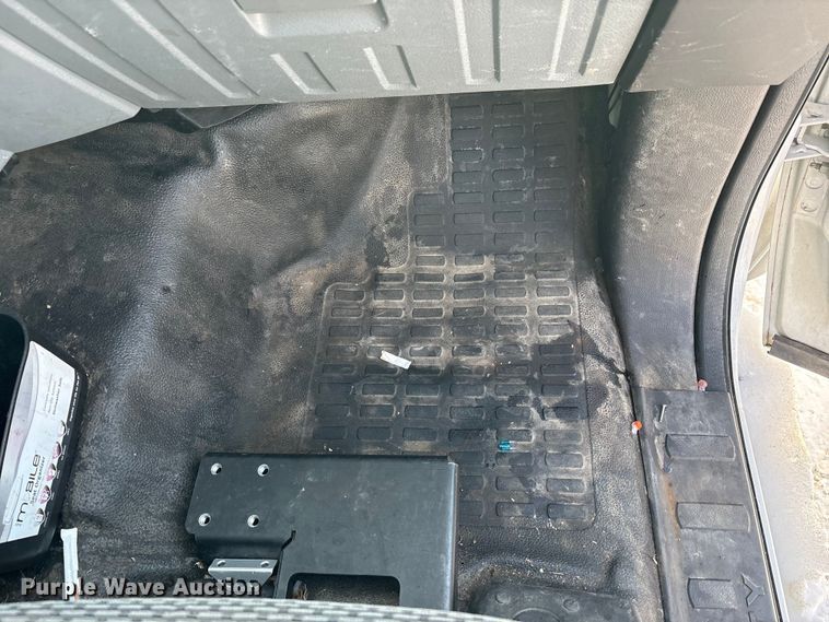 image for item FK1045 2015 Ford F450 utility / service truck