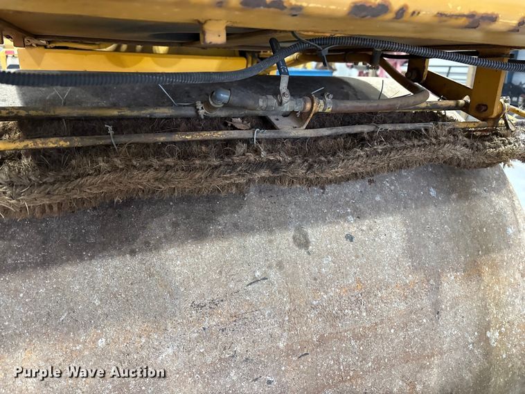 image for item FK1051 1988 Bomag BW4AS double drum vibratory roller