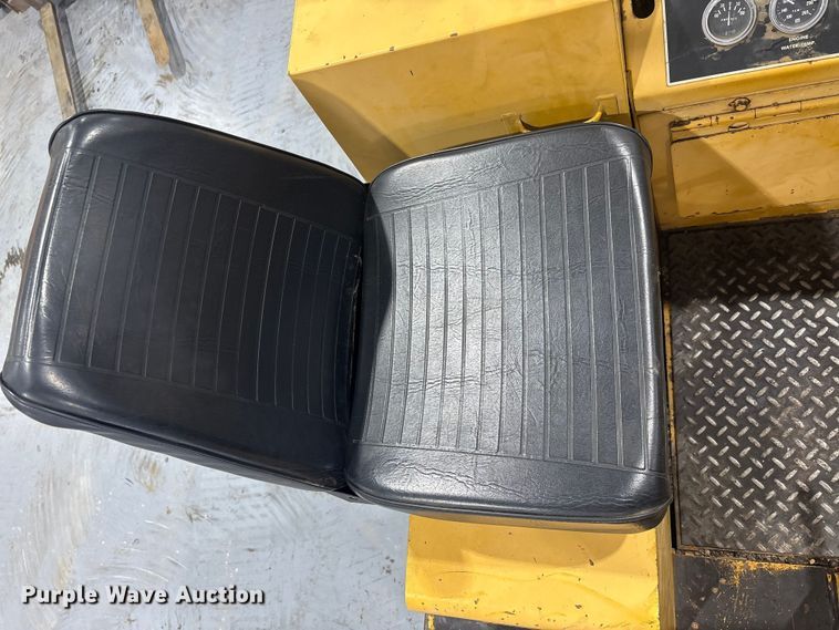 image for item FK1052 Hyster C350B-D double drum vibratory roller