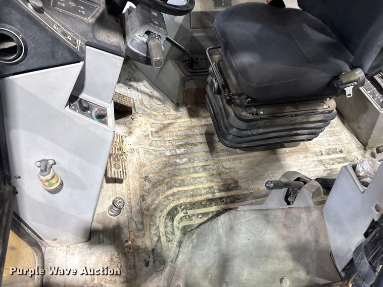 image for item FK1053 1996 Caterpillar 446B backhoe