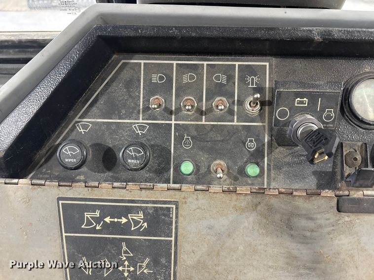 image for item FK1053 1996 Caterpillar 446B backhoe