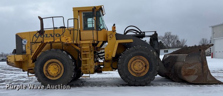 image for item FK1054 2005 Volvo L330E wheel loader