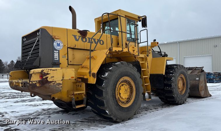 image for item FK1054 2005 Volvo L330E wheel loader
