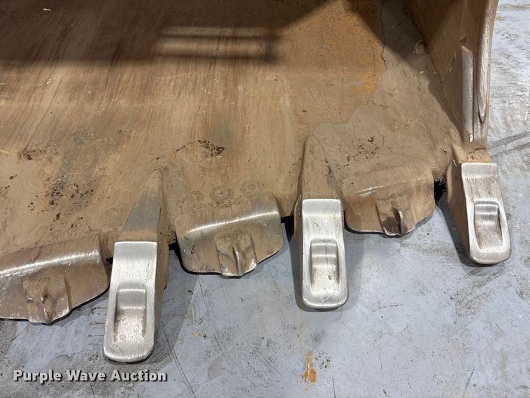 image for item FK1054 2005 Volvo L330E wheel loader