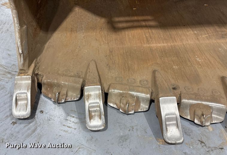 image for item FK1054 2005 Volvo L330E wheel loader