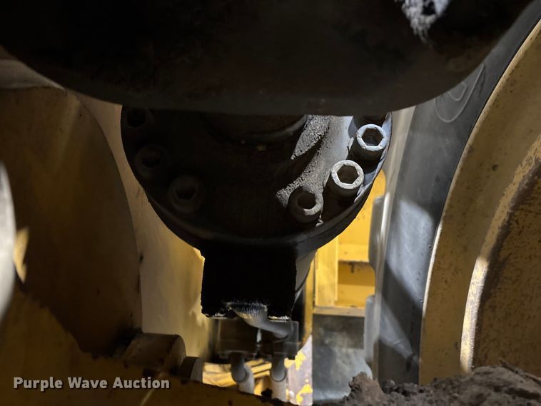 image for item FK1054 2005 Volvo L330E wheel loader