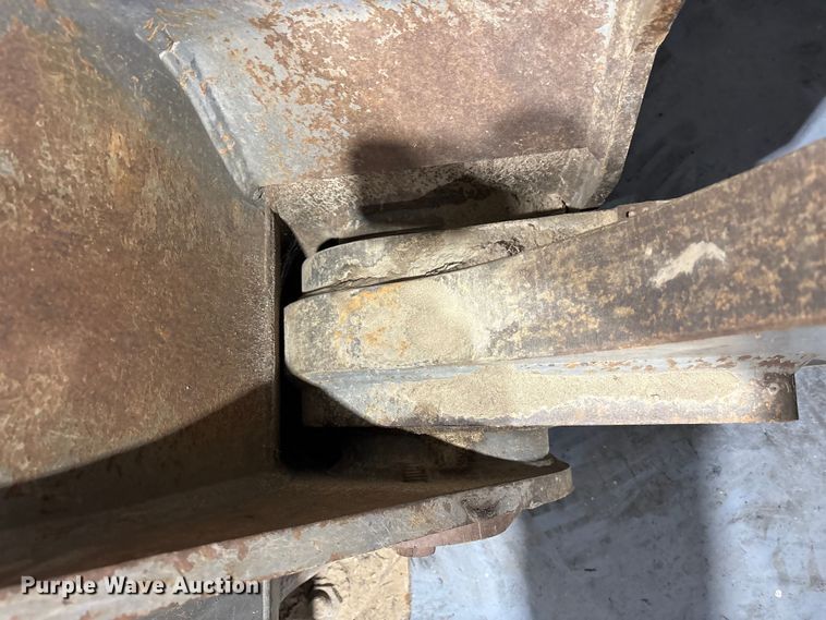 image for item FK1054 2005 Volvo L330E wheel loader