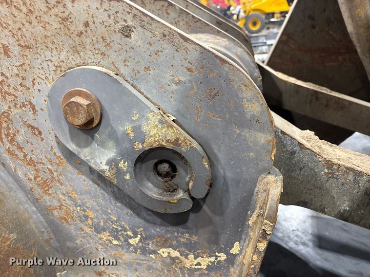 image for item FK1054 2005 Volvo L330E wheel loader