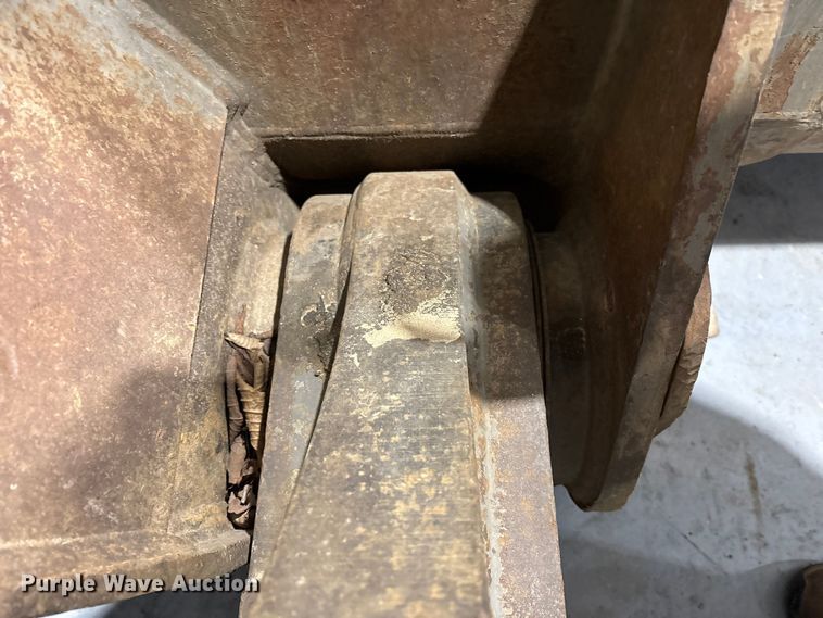 image for item FK1054 2005 Volvo L330E wheel loader