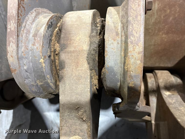 image for item FK1054 2005 Volvo L330E wheel loader