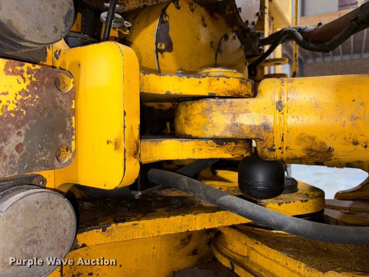 image for item FK1054 2005 Volvo L330E wheel loader