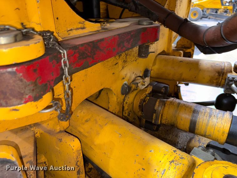 image for item FK1054 2005 Volvo L330E wheel loader