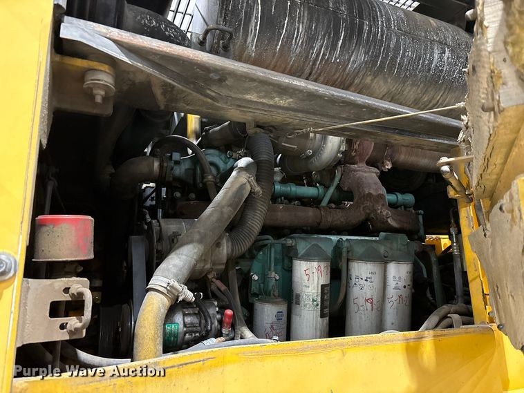 image for item FK1054 2005 Volvo L330E wheel loader