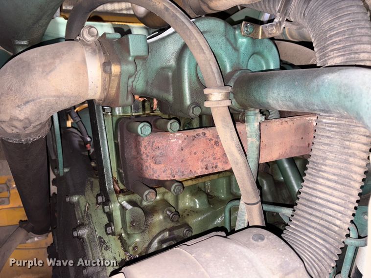 image for item FK1054 2005 Volvo L330E wheel loader