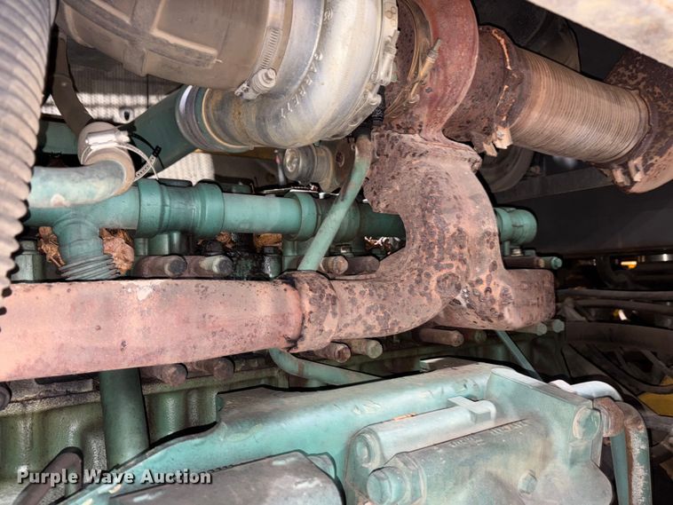 image for item FK1054 2005 Volvo L330E wheel loader