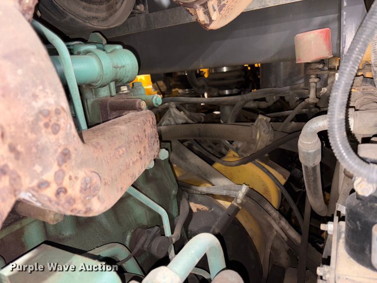 image for item FK1054 2005 Volvo L330E wheel loader