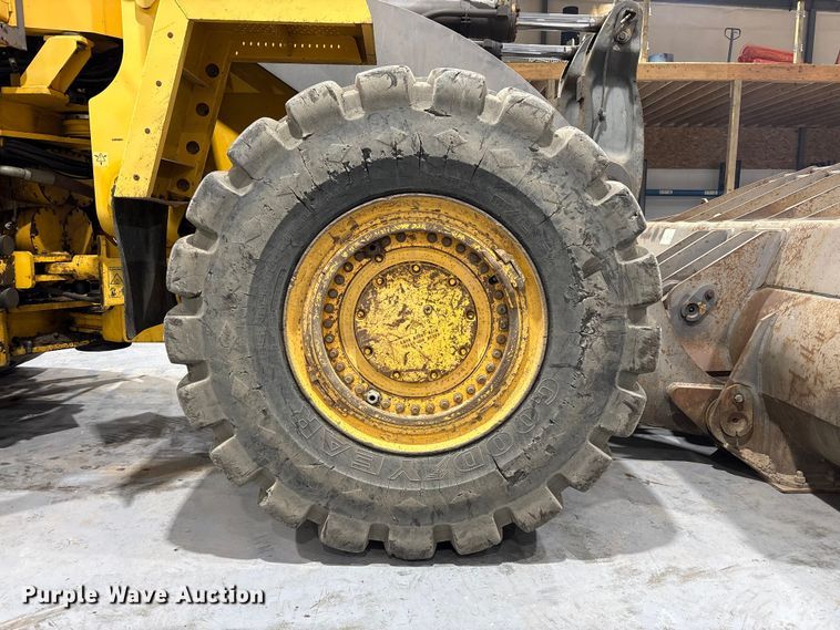 image for item FK1054 2005 Volvo L330E wheel loader