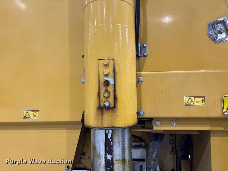 image for item FK1055 2014 Caterpillar PM-102 cold planer