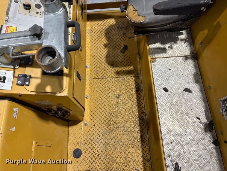 image for item FK1055 2014 Caterpillar PM-102 cold planer